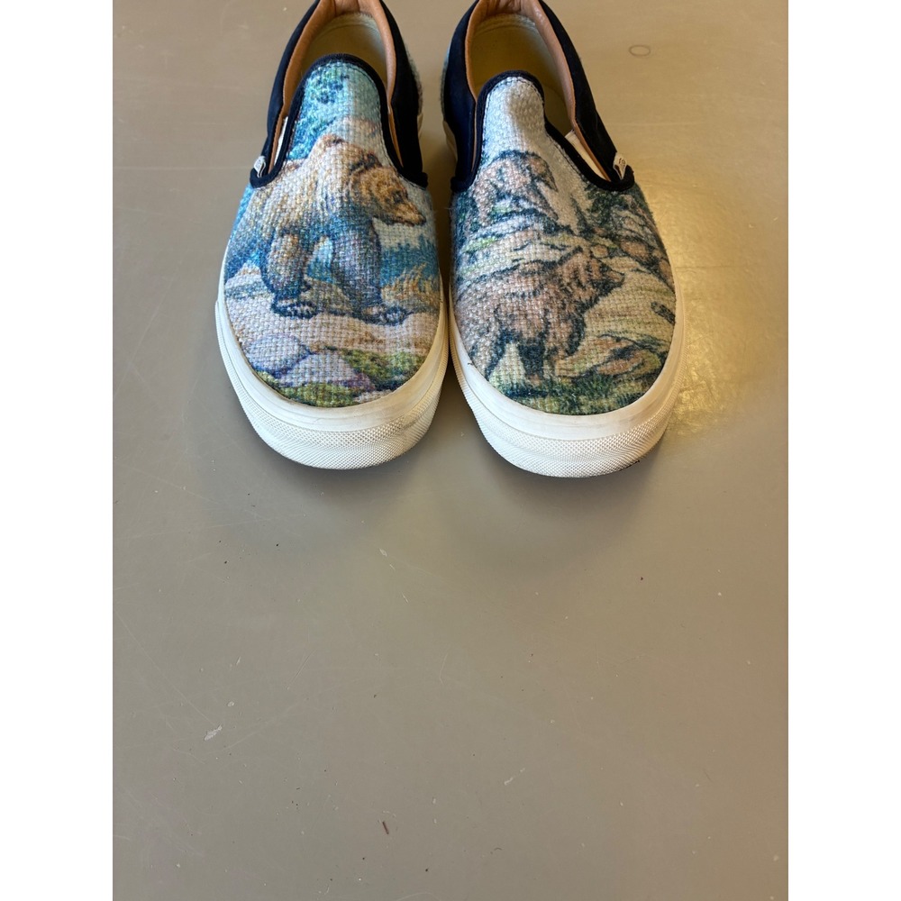 Vans Classic Slip-On Tapestry Bear Mountain Landscape Sneakers Mens 9 Blue Brown